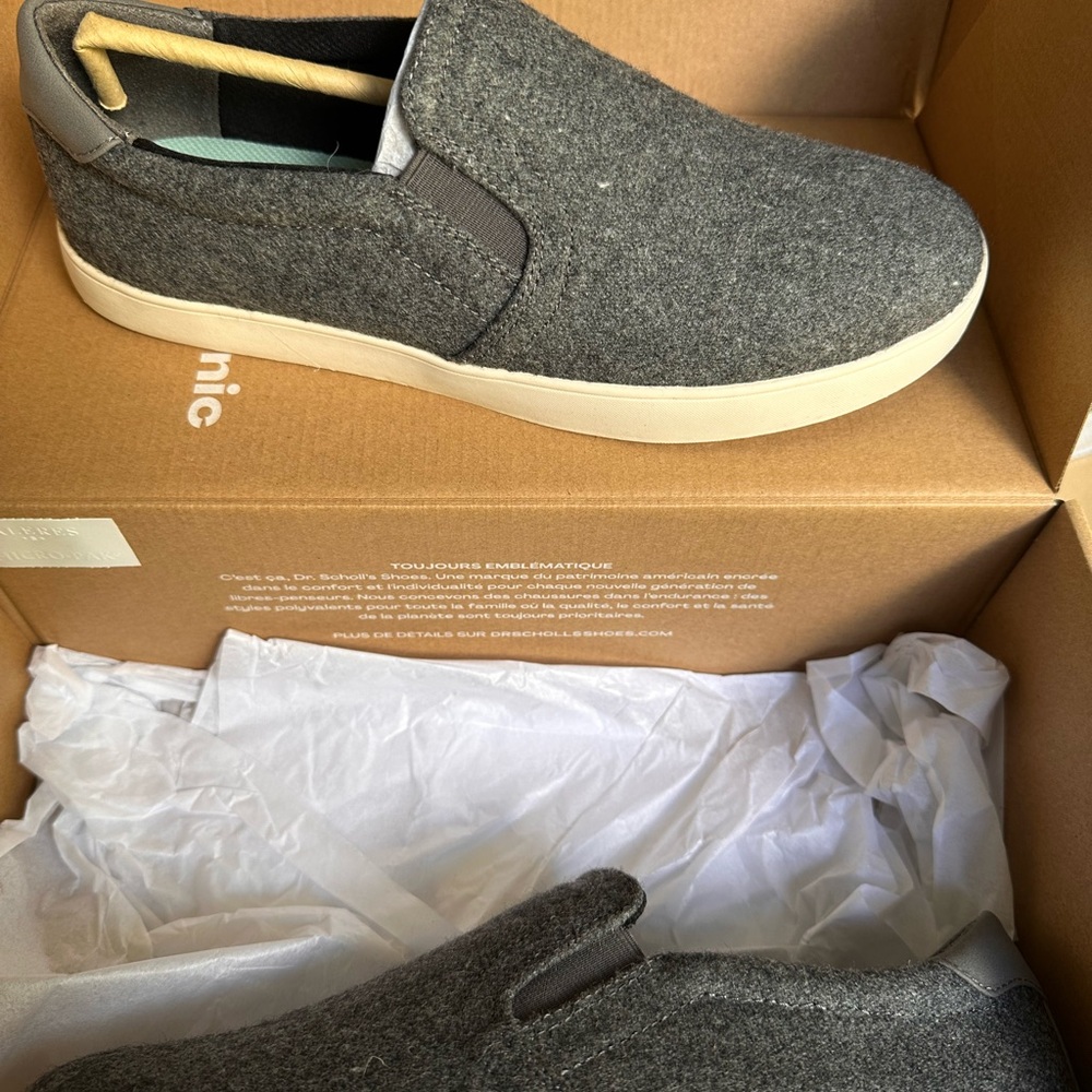 Dr. Scholl's Gray Slip-On Flats